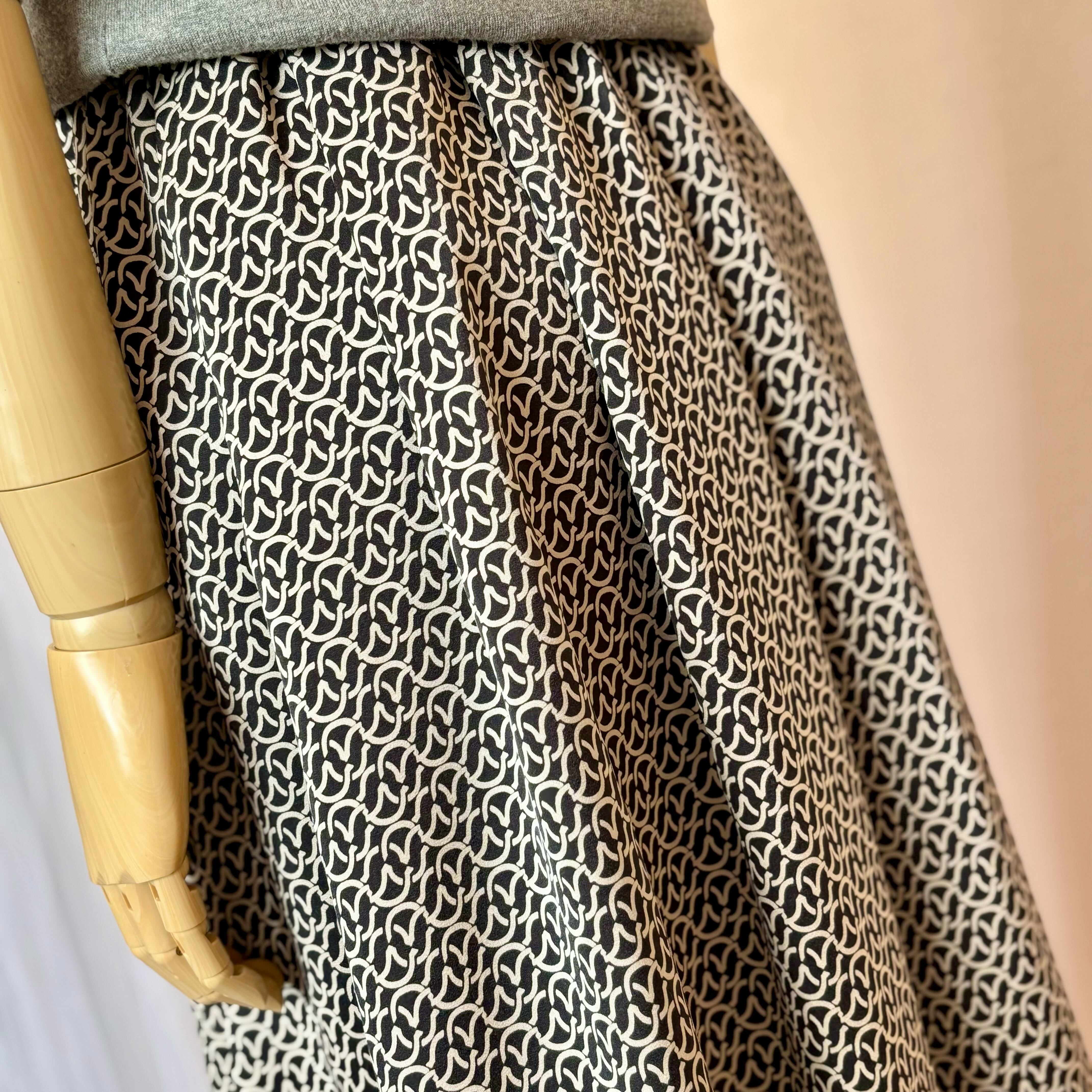 作品例　スカート