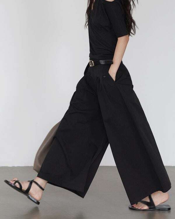 ・Wide flare tuck pants　TH3555