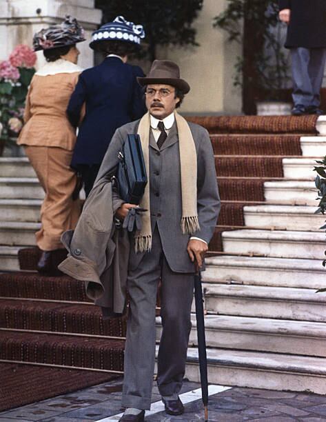 映画"ベニスに死す"より