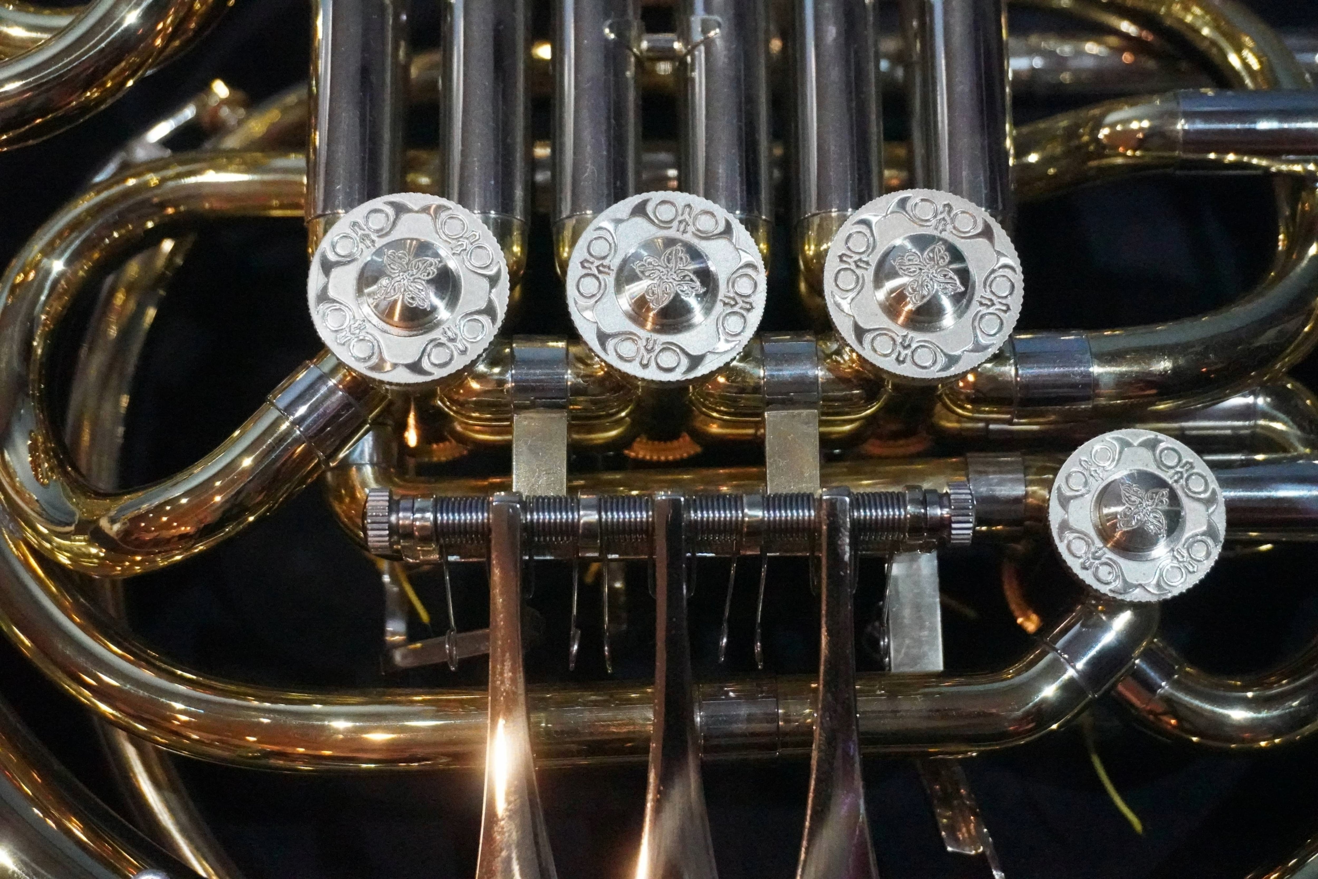 新品楽器】BRIZ フルダブルホルン 800Y | 八女管楽器 / Yame Winds
