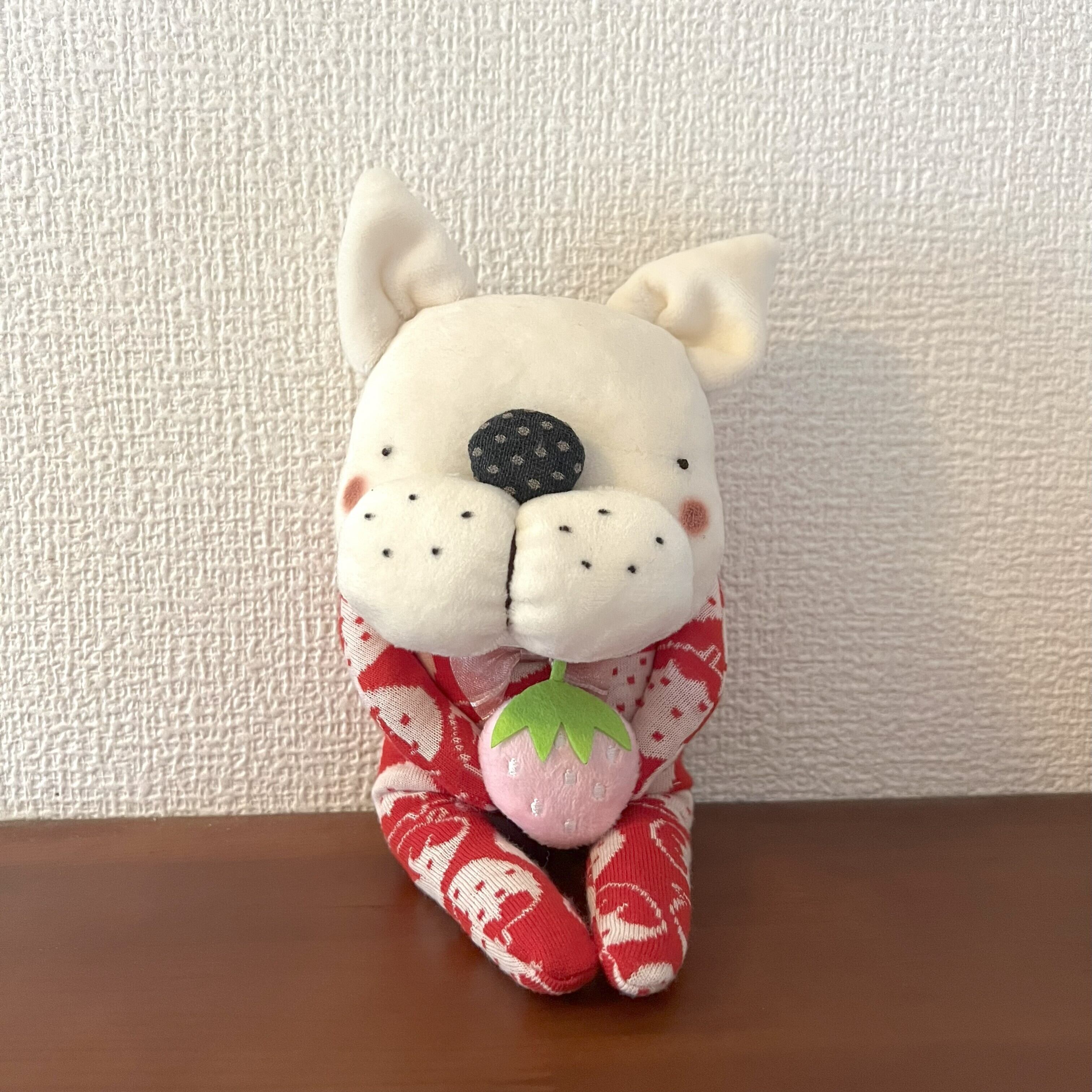 白（つぶらな瞳）　正面