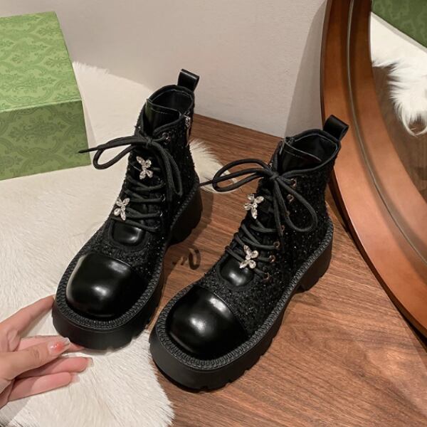 ショートブーツ