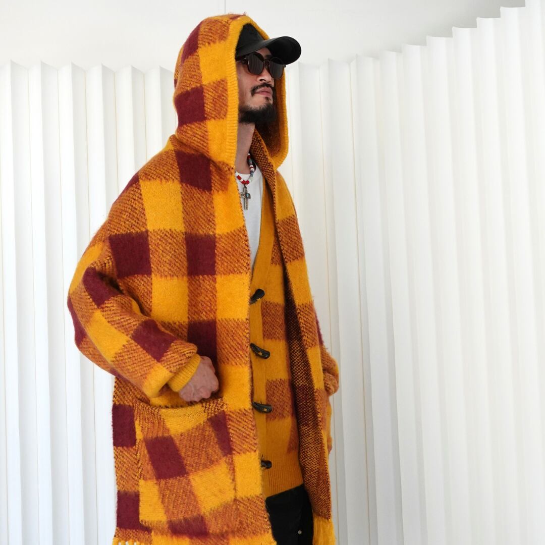 Model: 182cm / Size: FREE