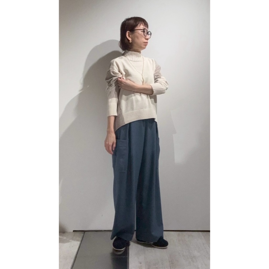 千葉店  159cm  /  Ivory×Beige