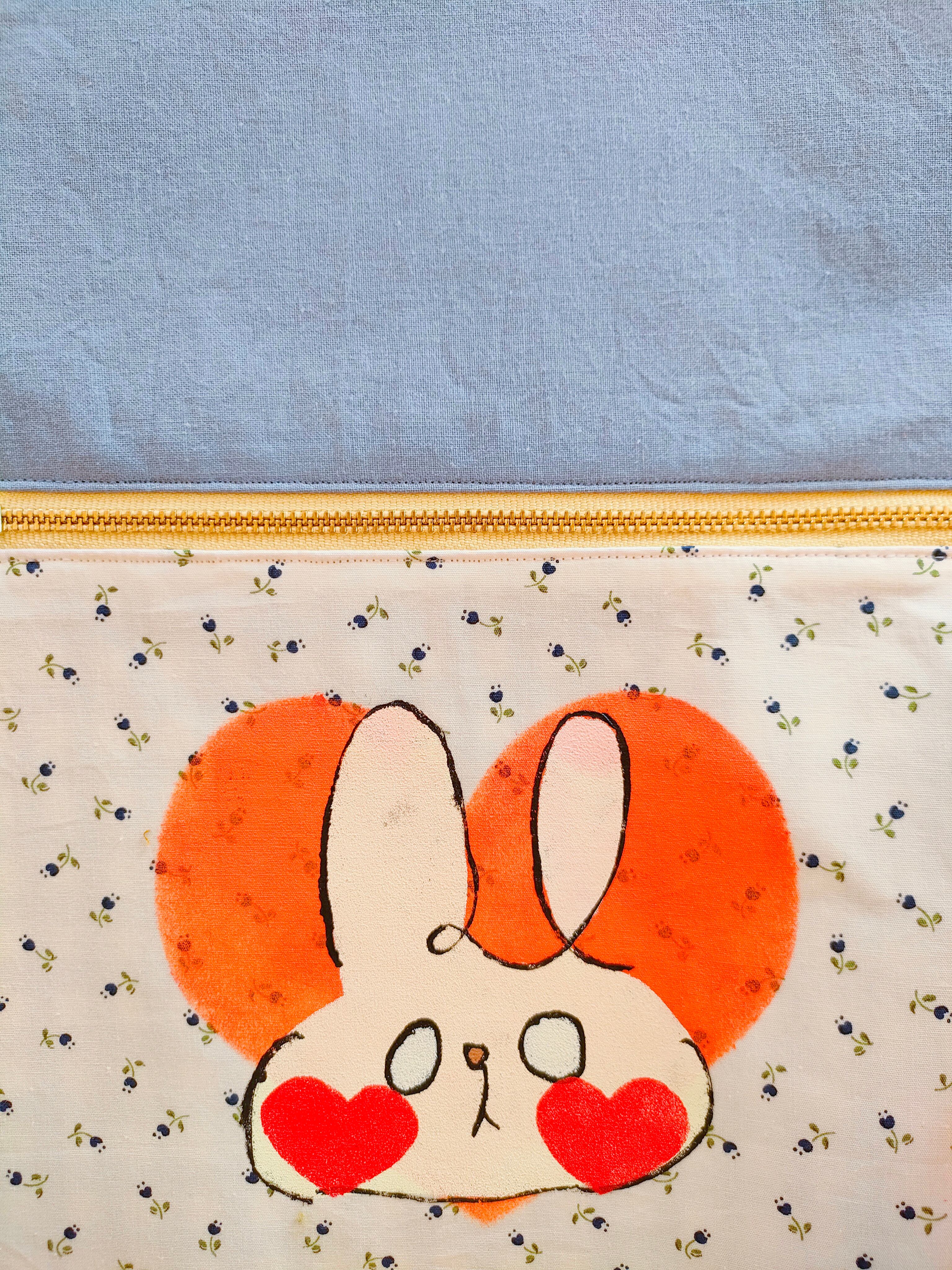 ホワイト（小花柄）