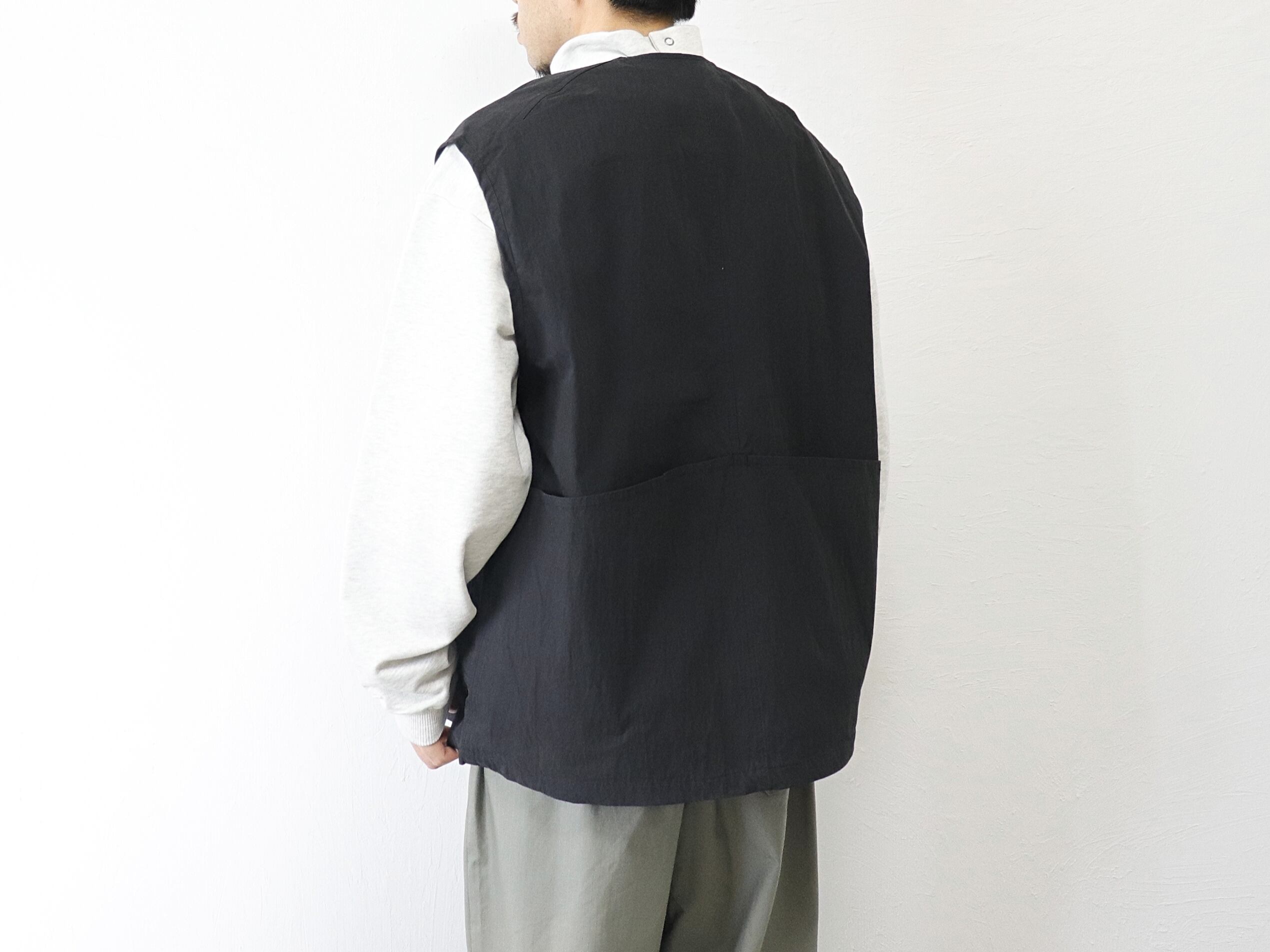 サイズ40/ベストのみ着用