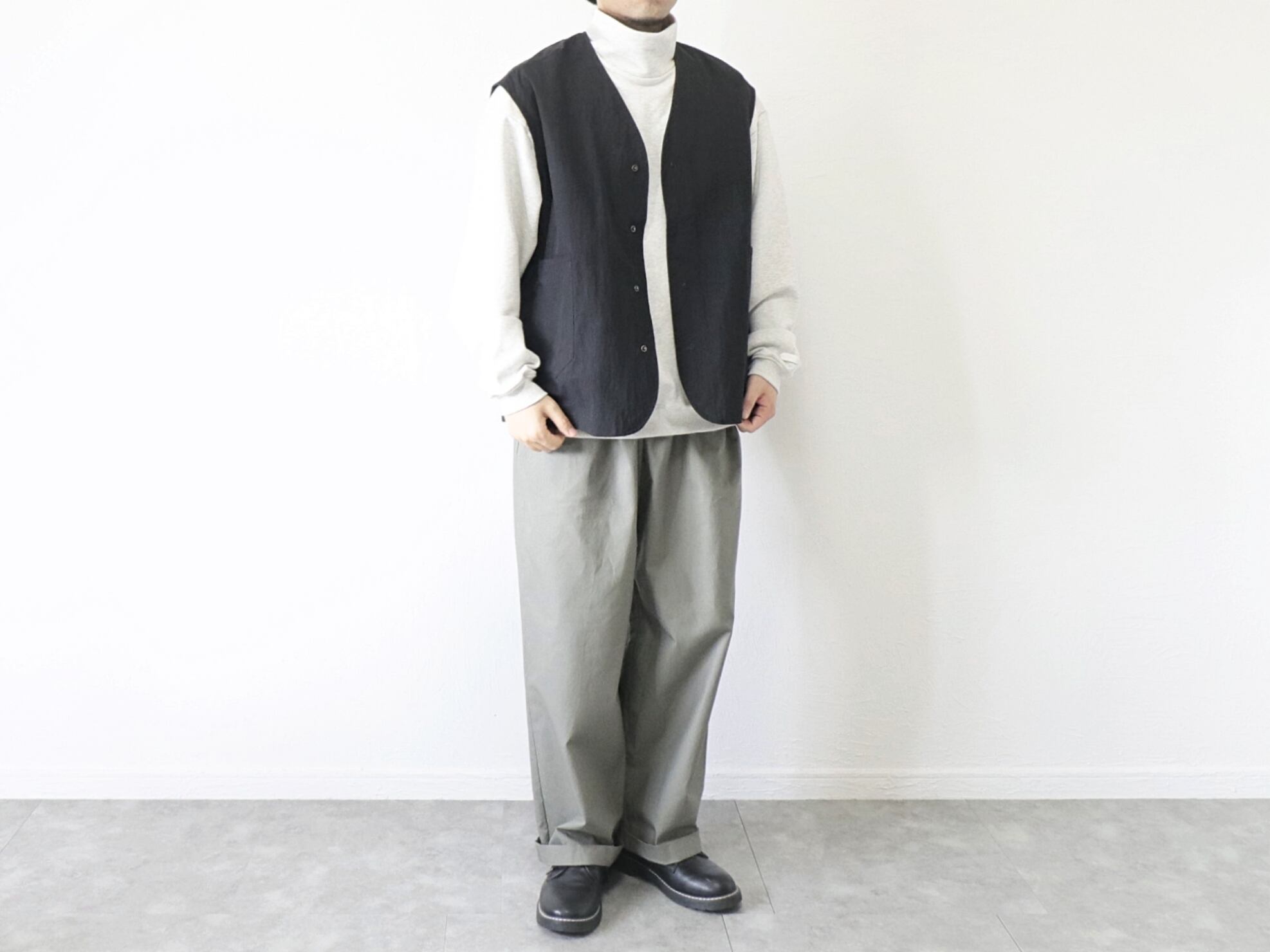 サイズ38/ベストのみ着用