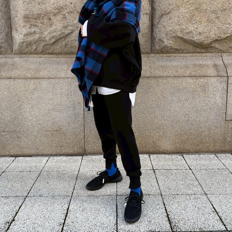 足のサイズ24cm / 着用サイズ38