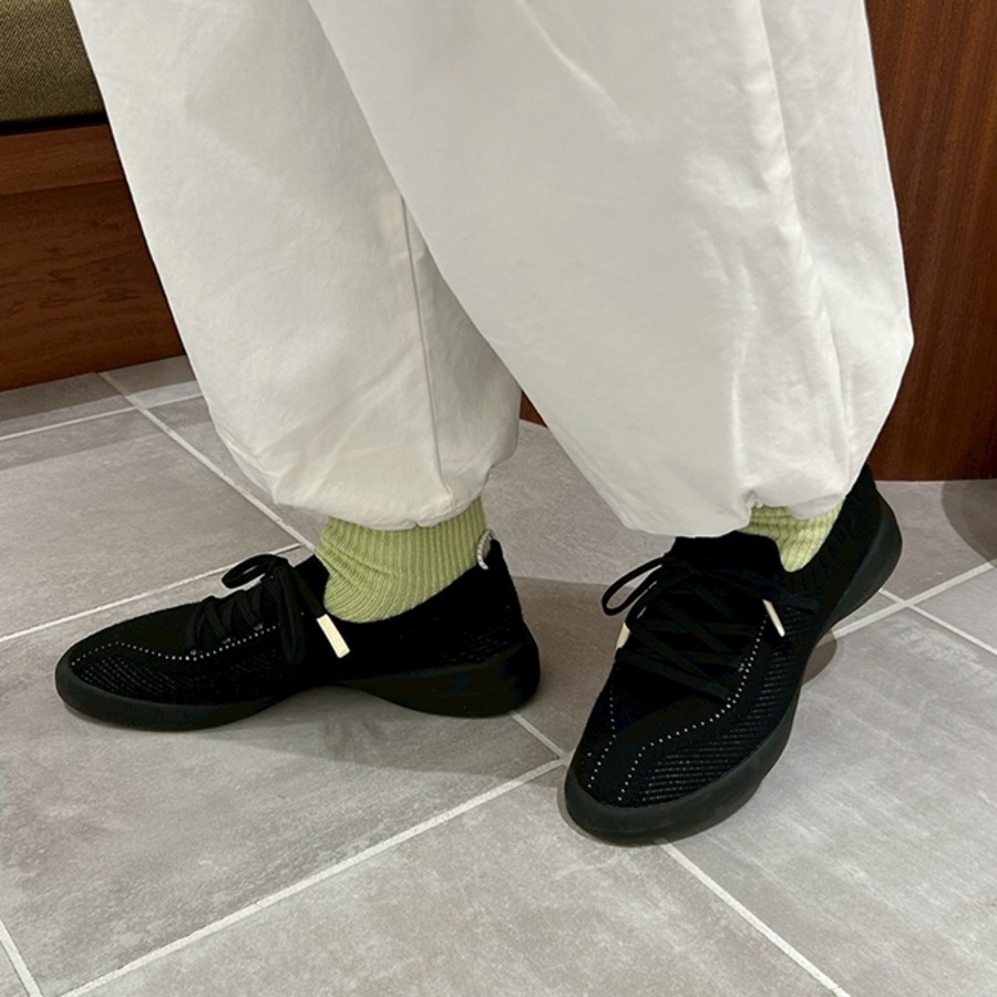 足のサイズ24.5cm / 着用サイズ39