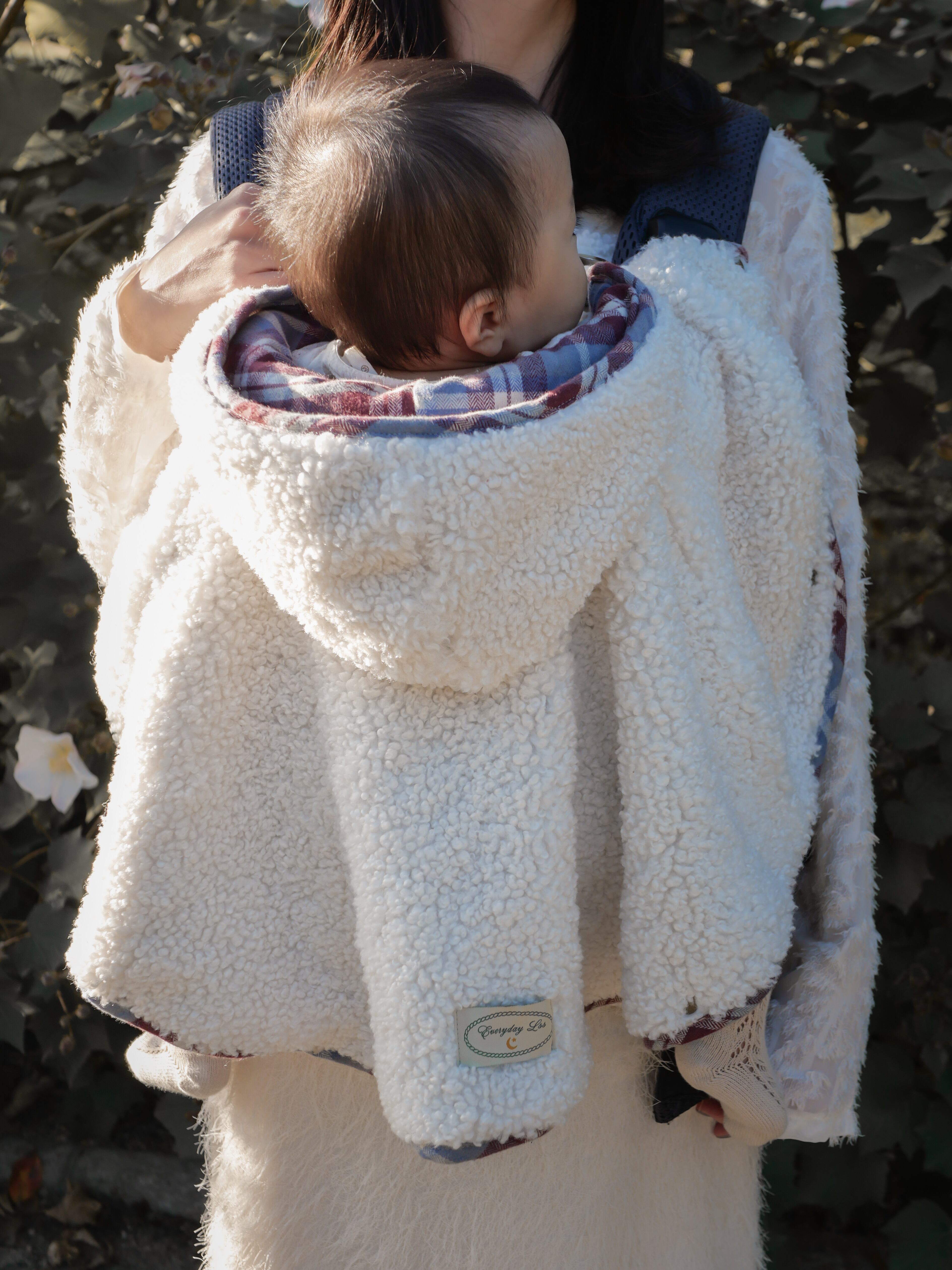 抱っこ紐に取り付けることも可能♡