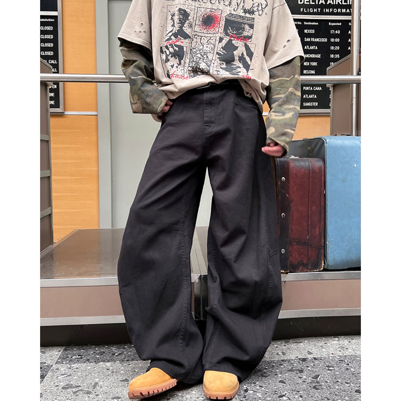 ブラック