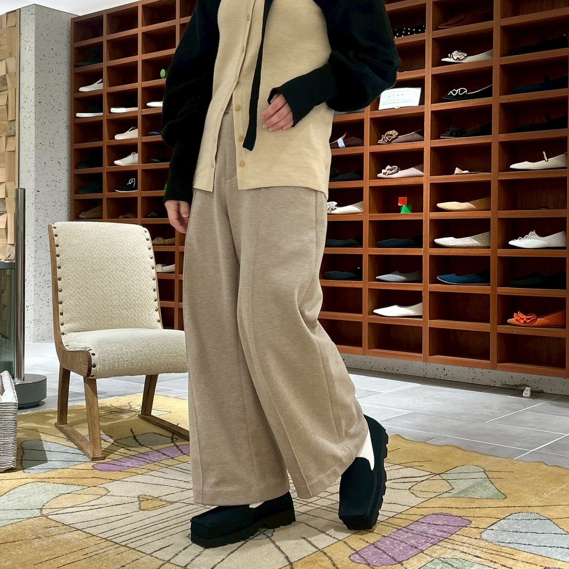 square-CUBICA / BLACK | Offen