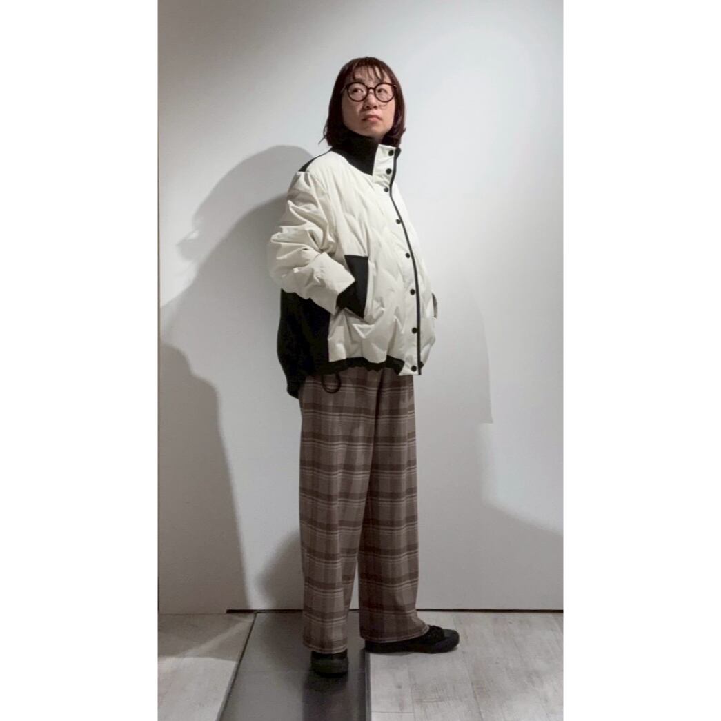 新宿店  162cm  /  着用カラー アイボリー×ブラック