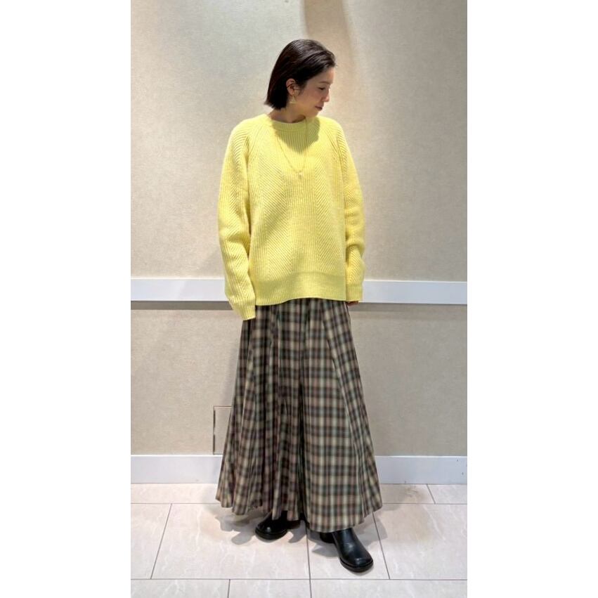 浦和店 157cm  /  着用カラー GOLD×WH