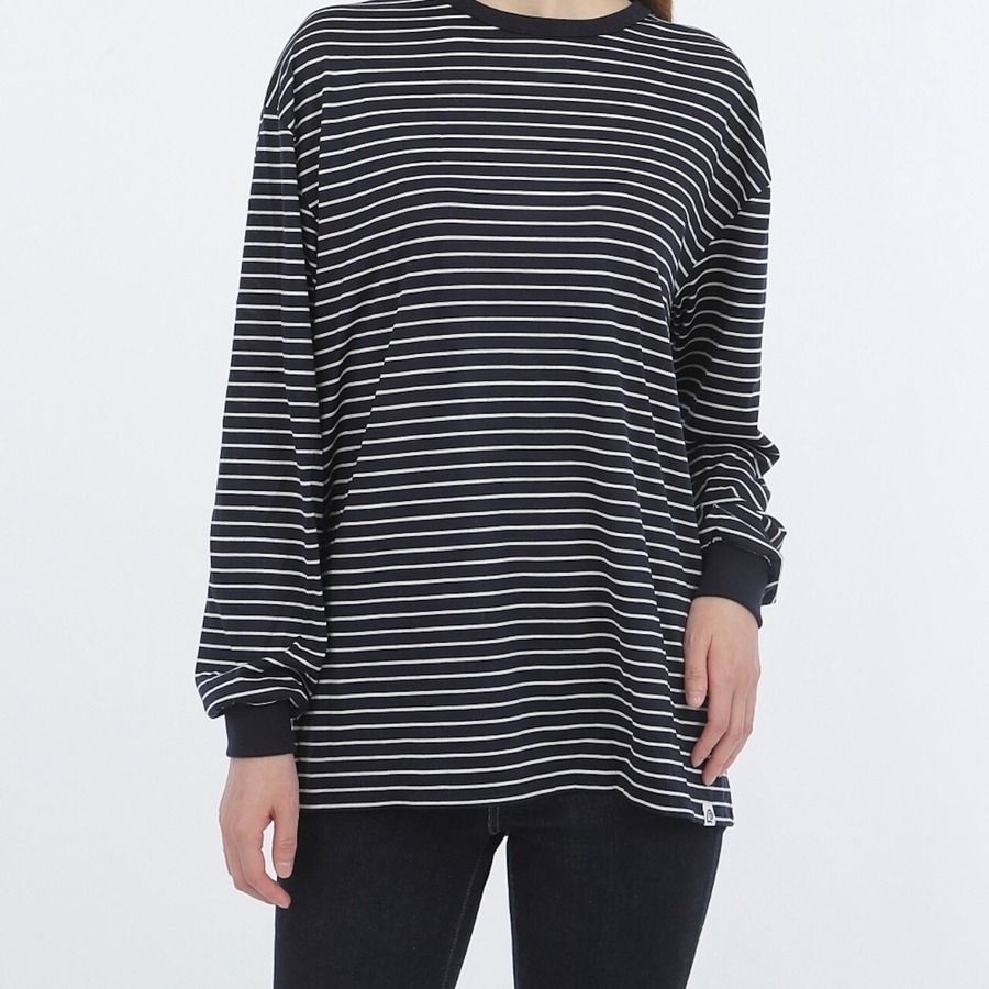 160cm Mサイズ着用（女性）