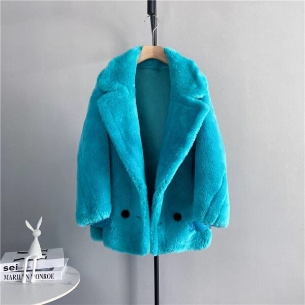 ターコイズブルー