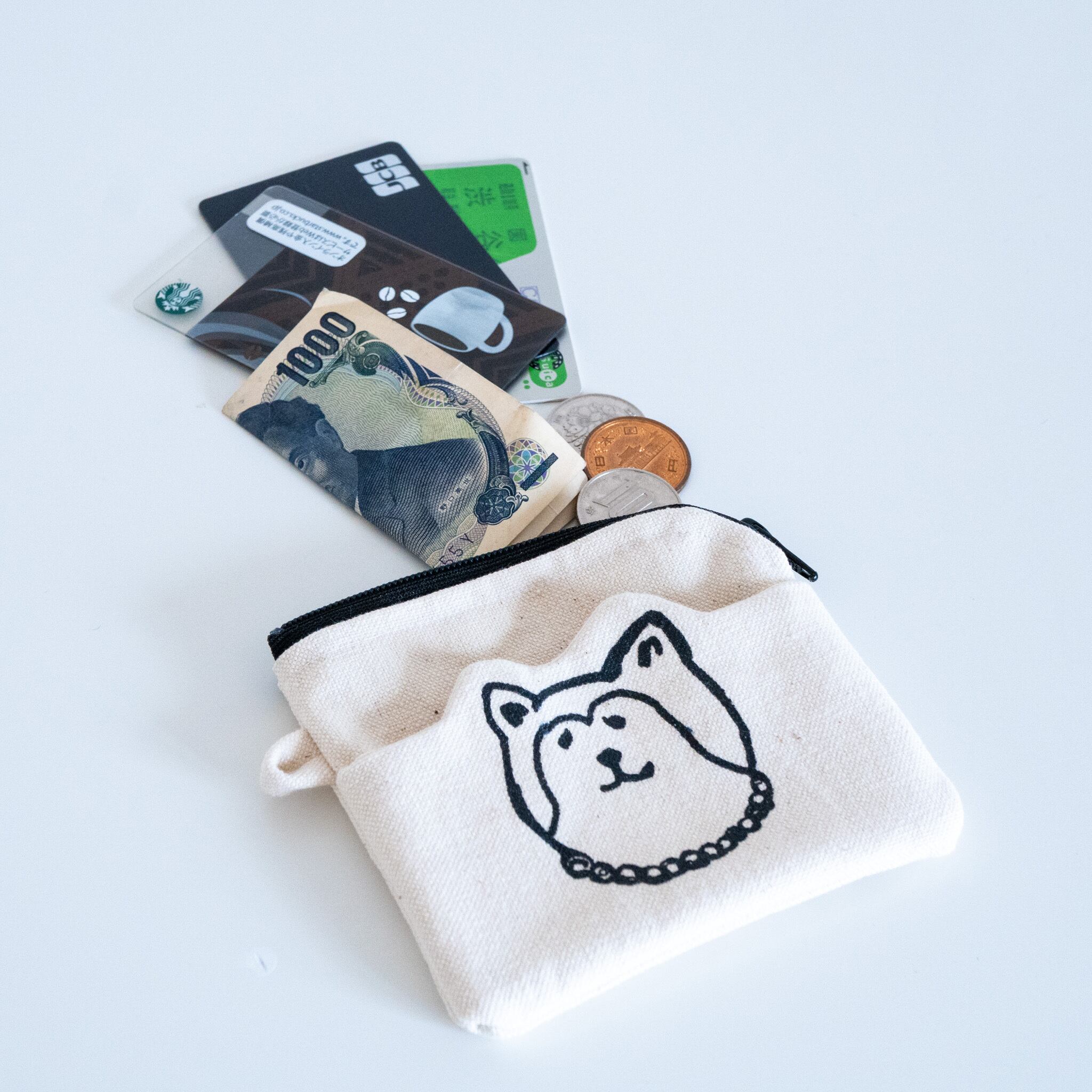 小銭を入れてみても