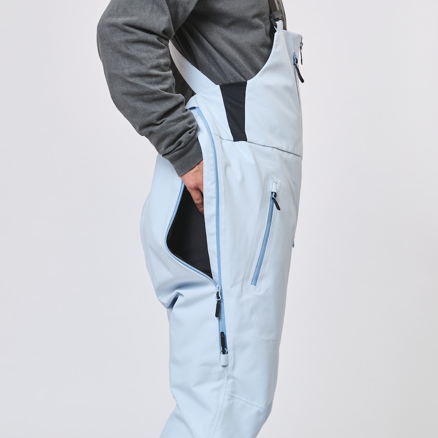 両サイドのジッパーは上からも