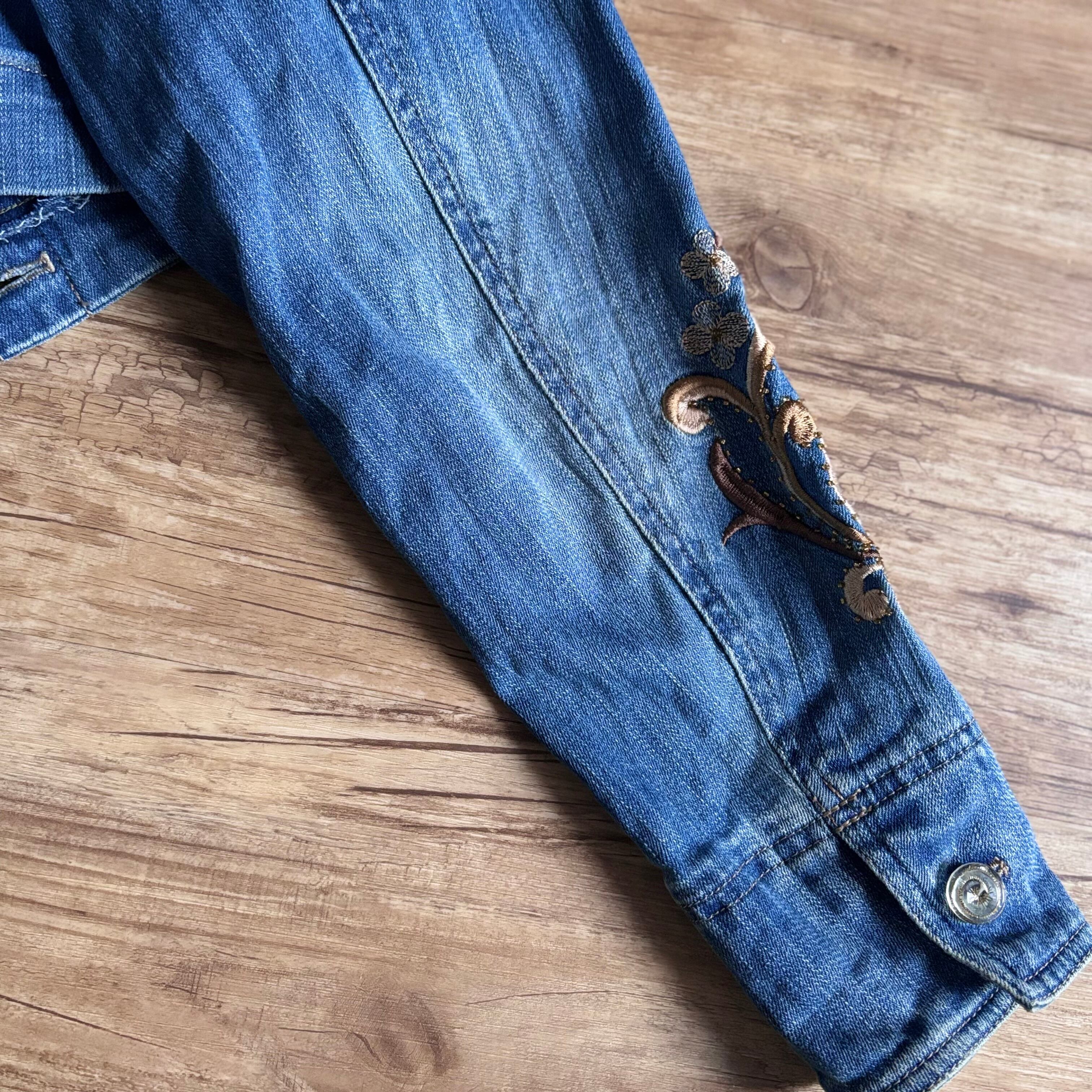 袖色褪せややあり