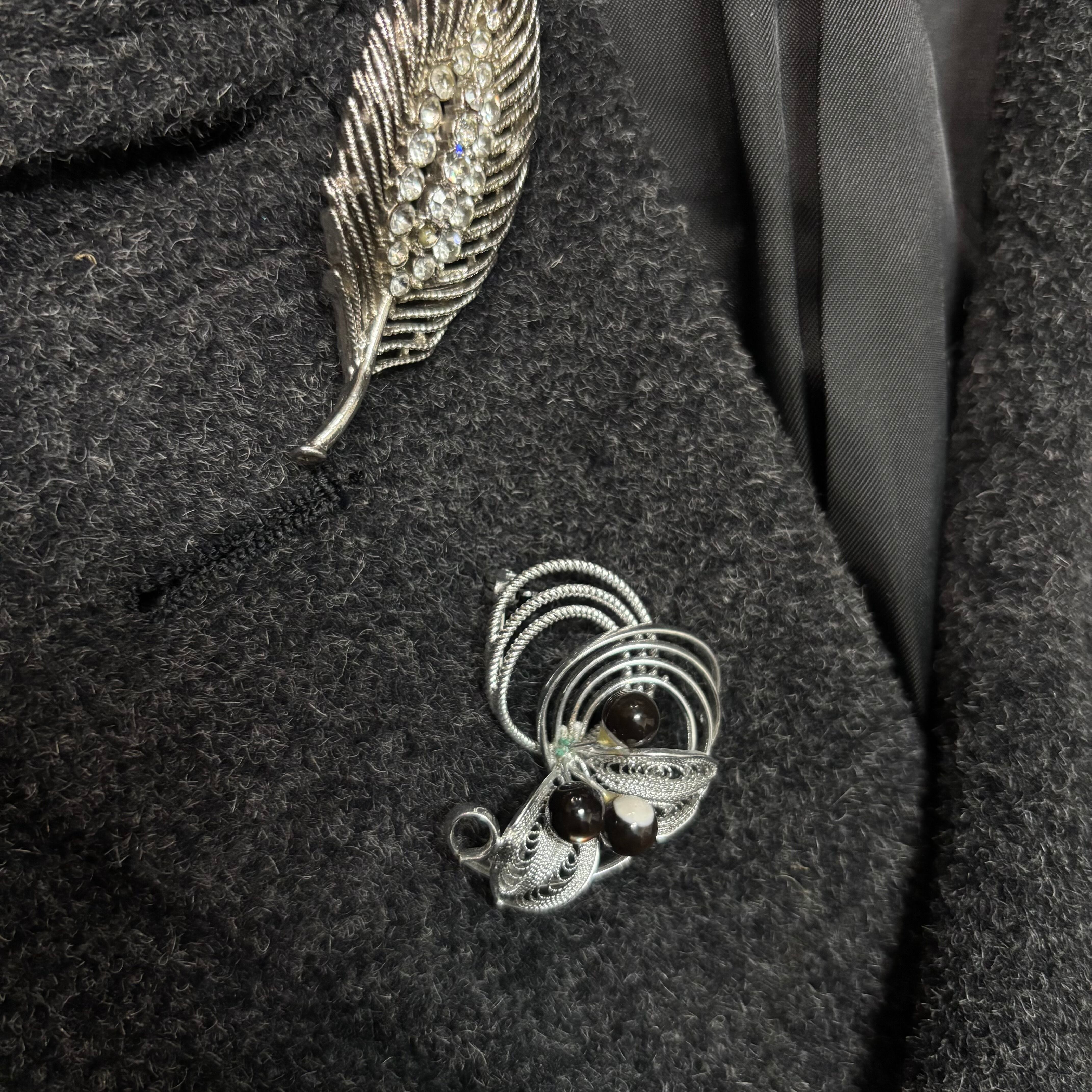 ブローチ変色箇所あり