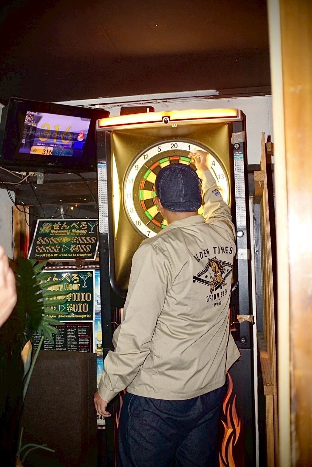 BEIGE:180cmXLサイズ着用