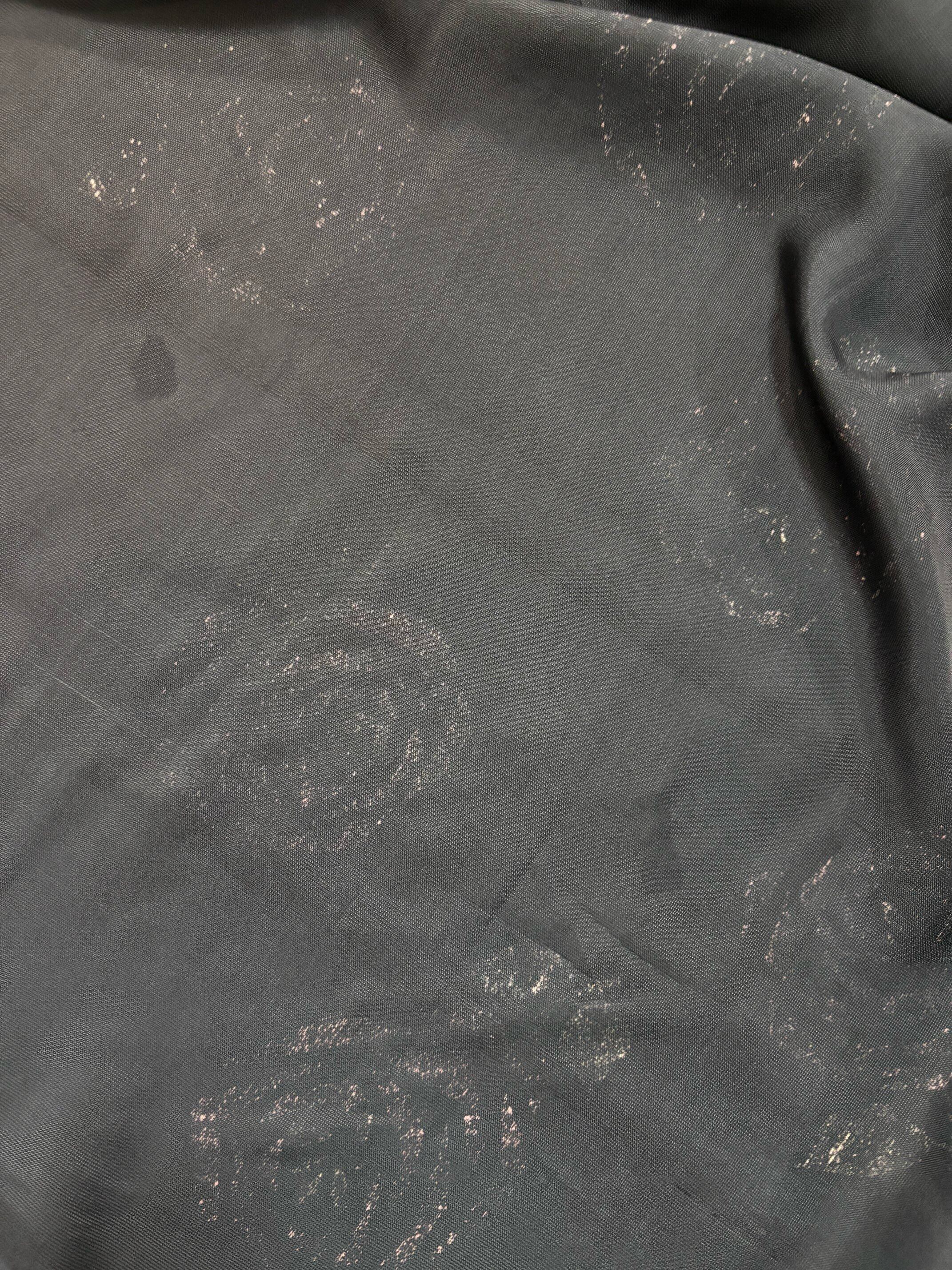 内側シミ跡あり