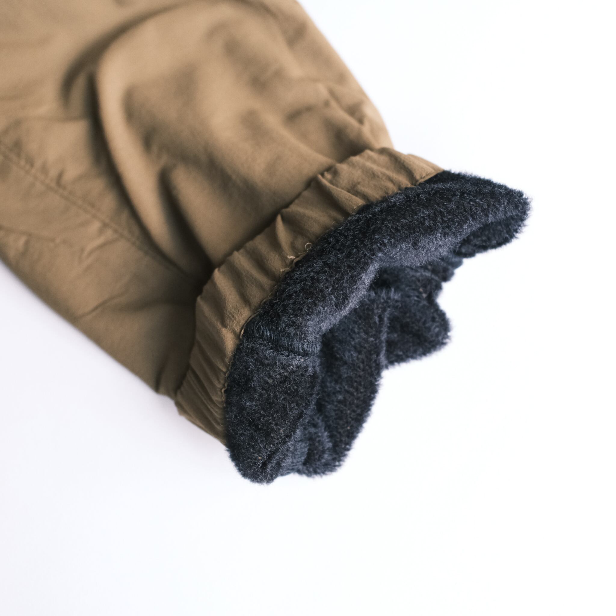 足先までオクタがライニングされています