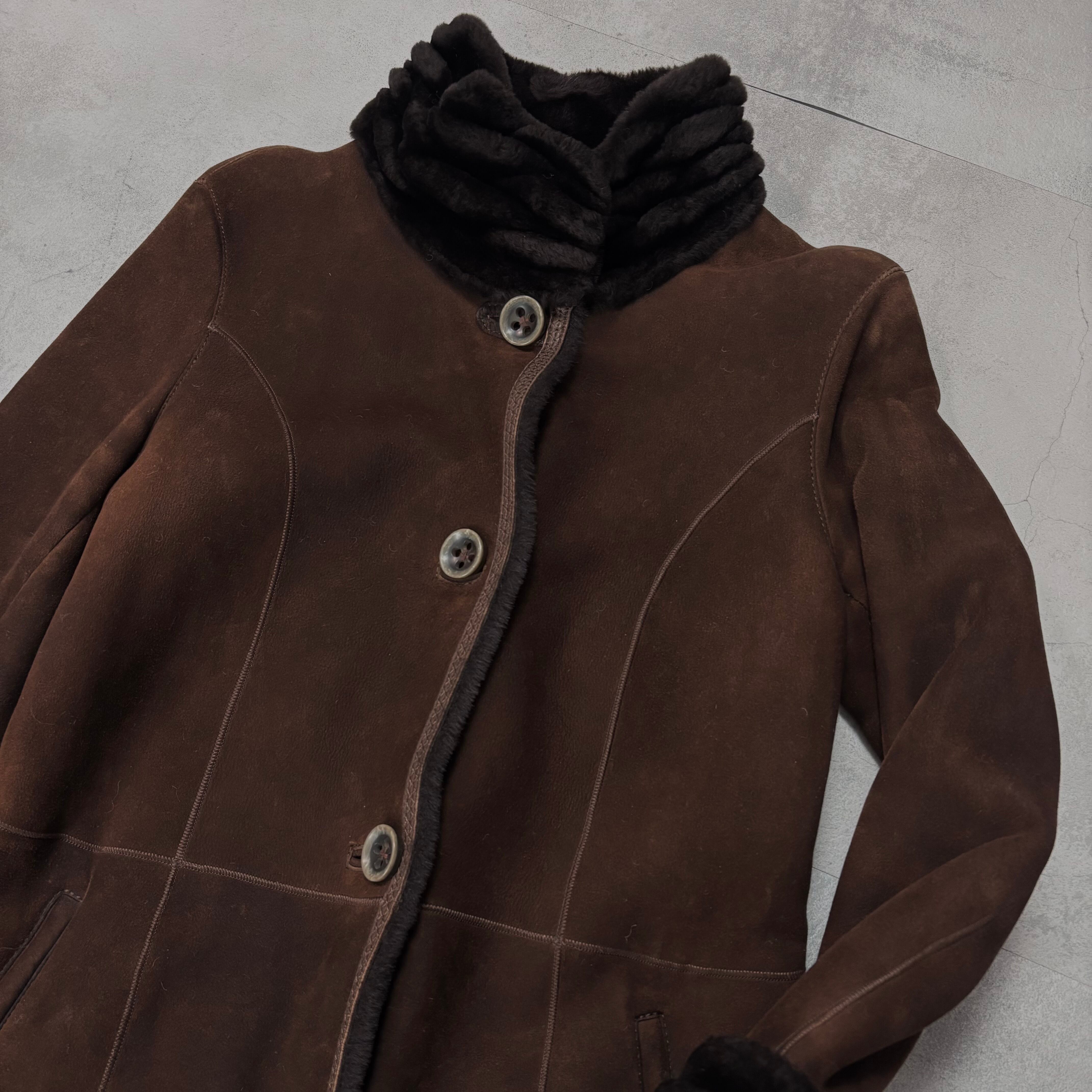 実際の色味に一番近いです