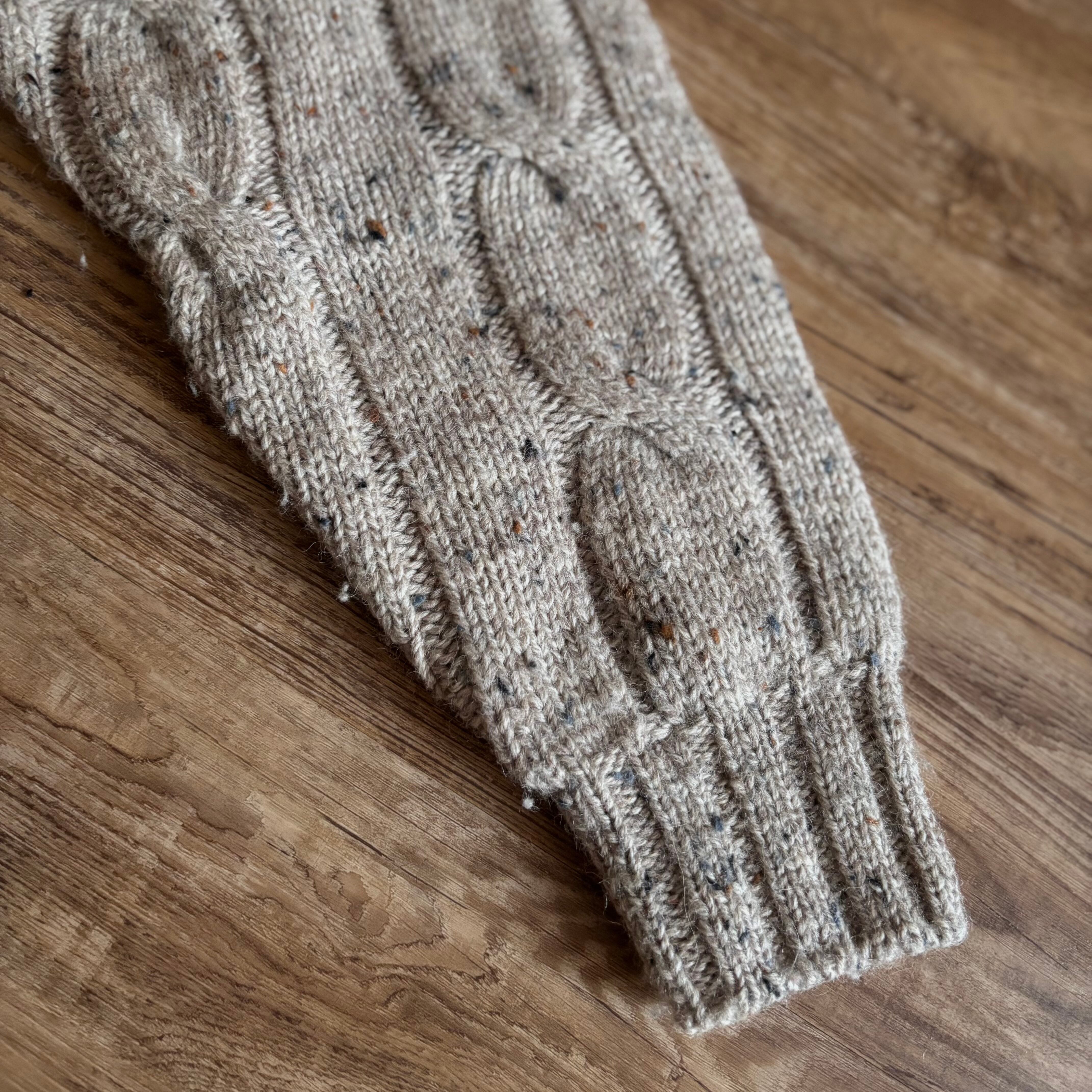 毛玉、毛羽立ちあり