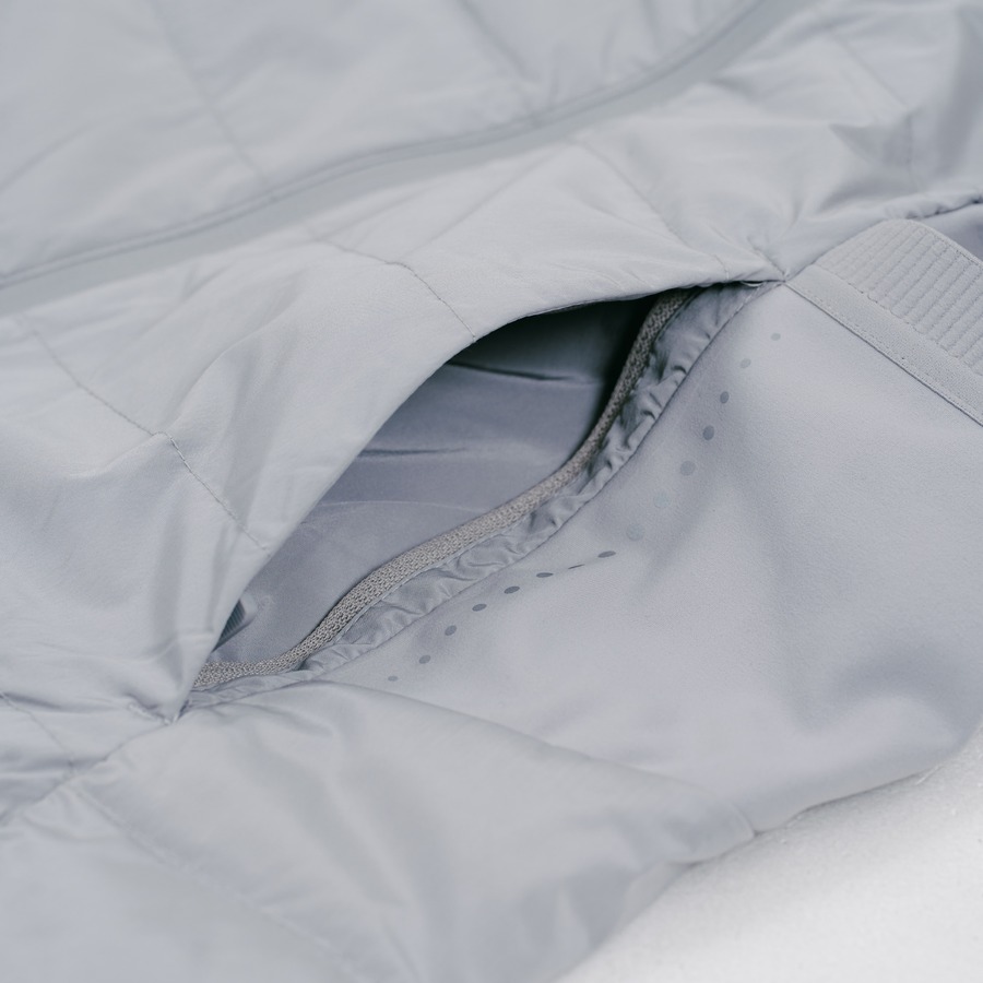 サイドジップポケット×2