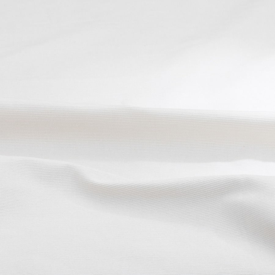 右側スポット照明 right side spot light
