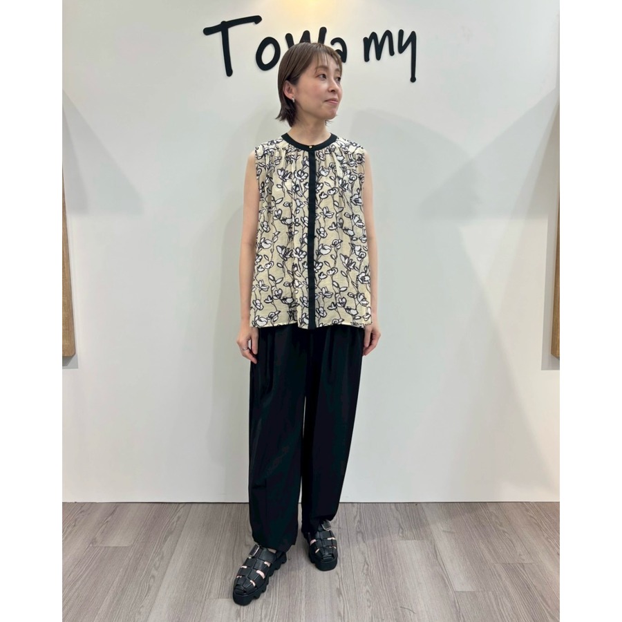 新宿店 162cm  /  着用カラー beige flower