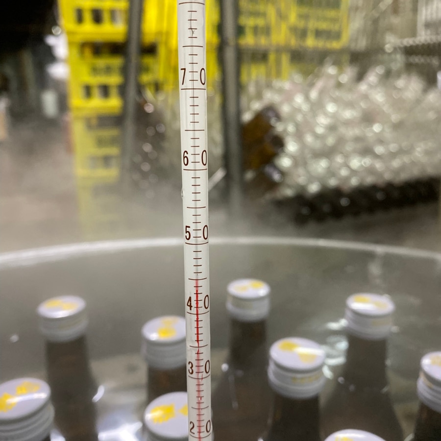 64℃になるまでじっくり待ちます。