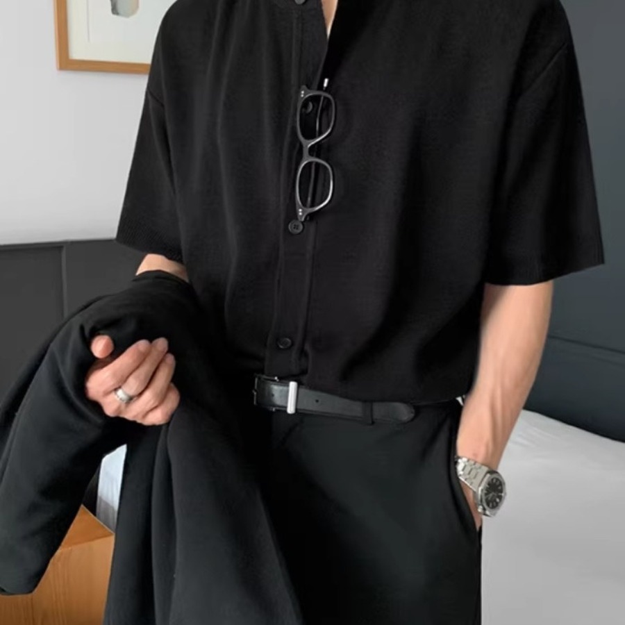 ブラック