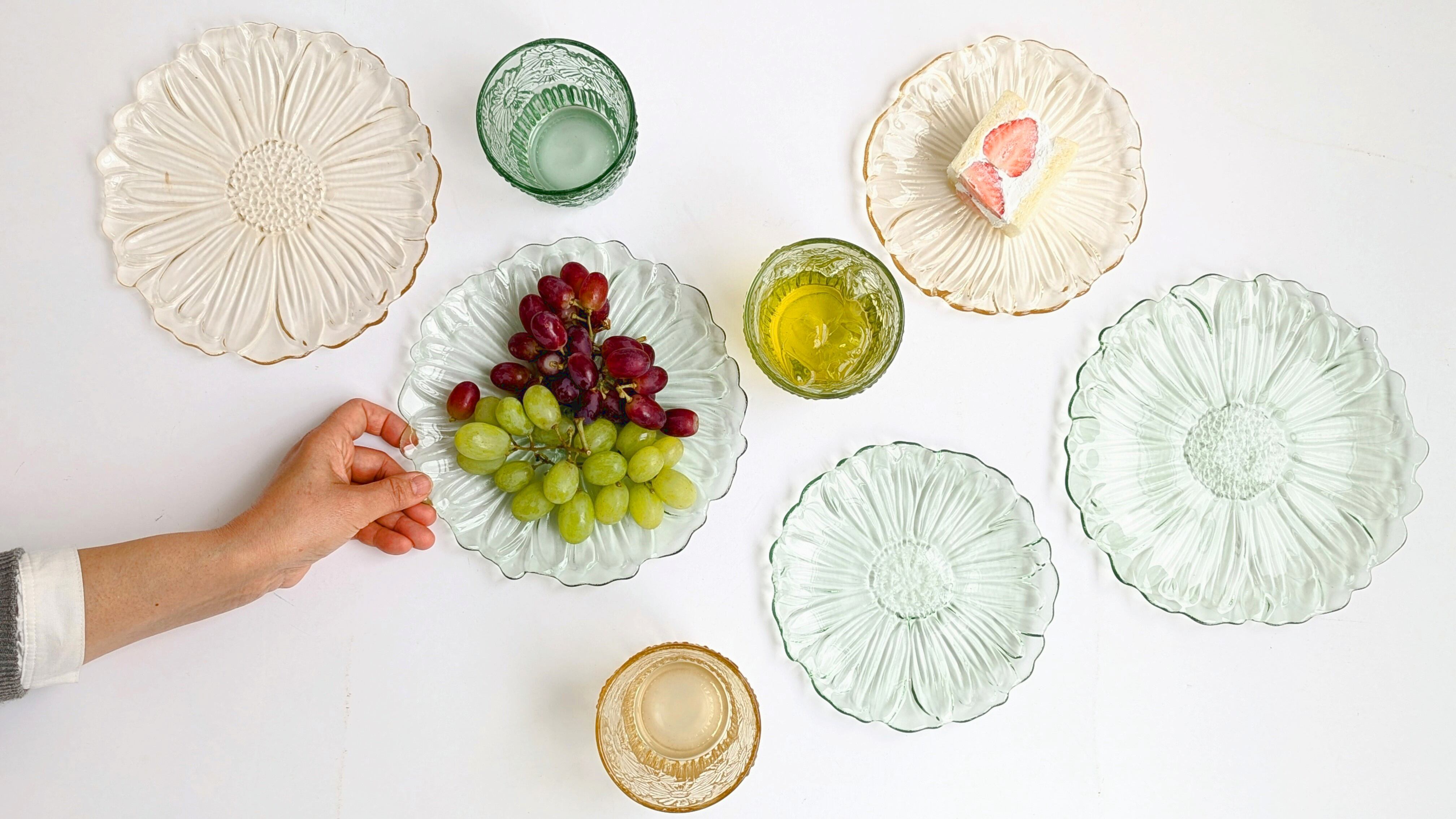 FLOWER EMBOSSED PLATE (M) | BamBooks the Heritage