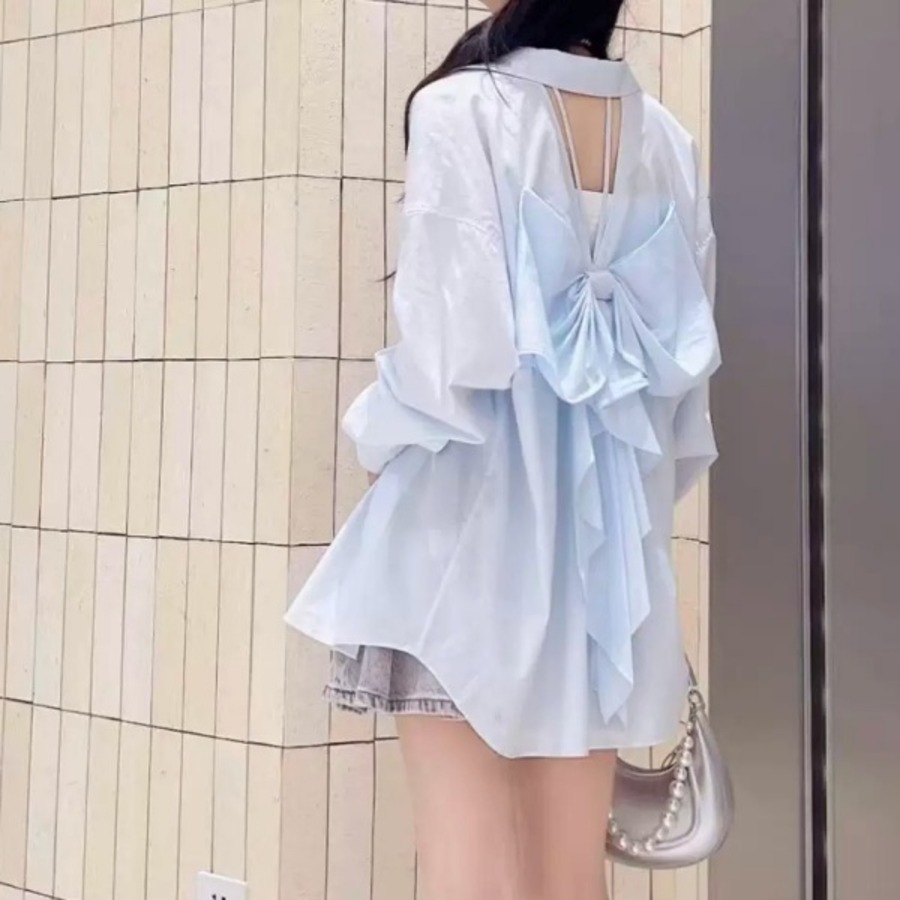 ブルー