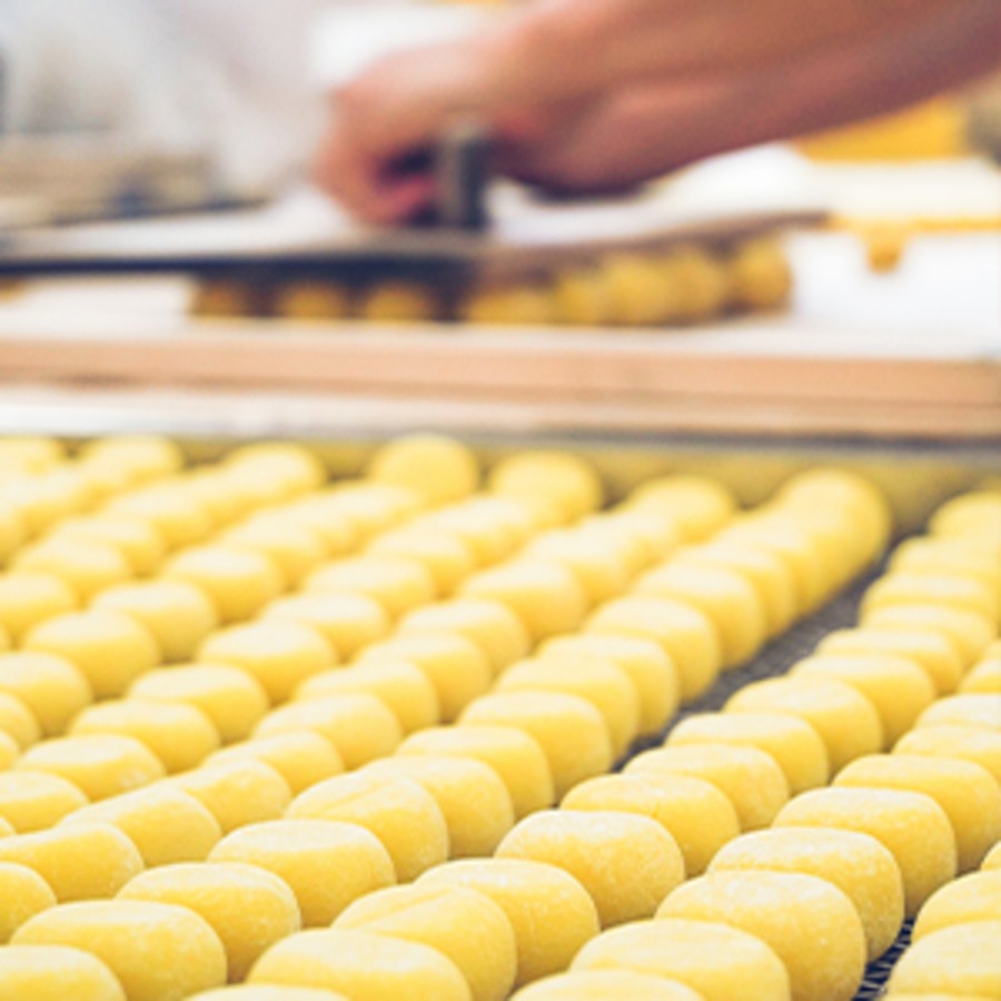 京都を中心に、技術や文化が受け継がれている伝統的なお菓子。