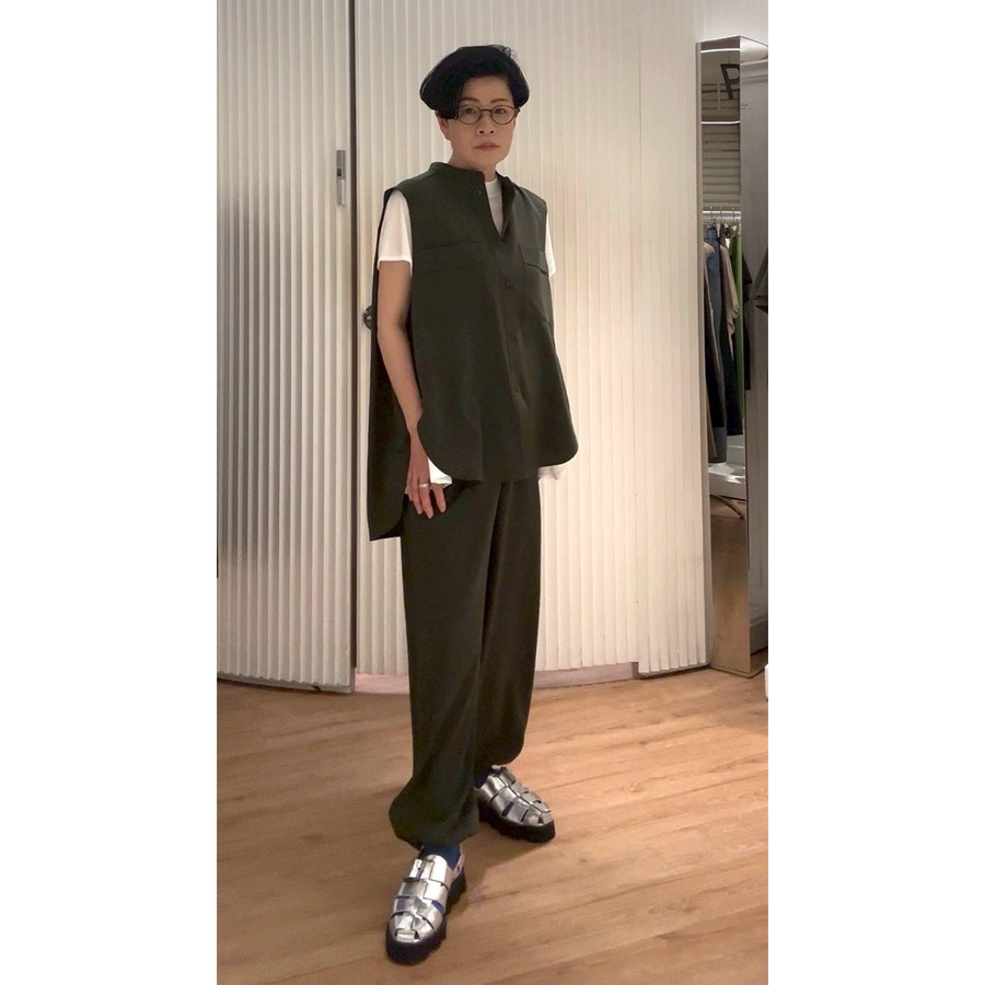 千葉店 155cm  /  着用カラー カーキ