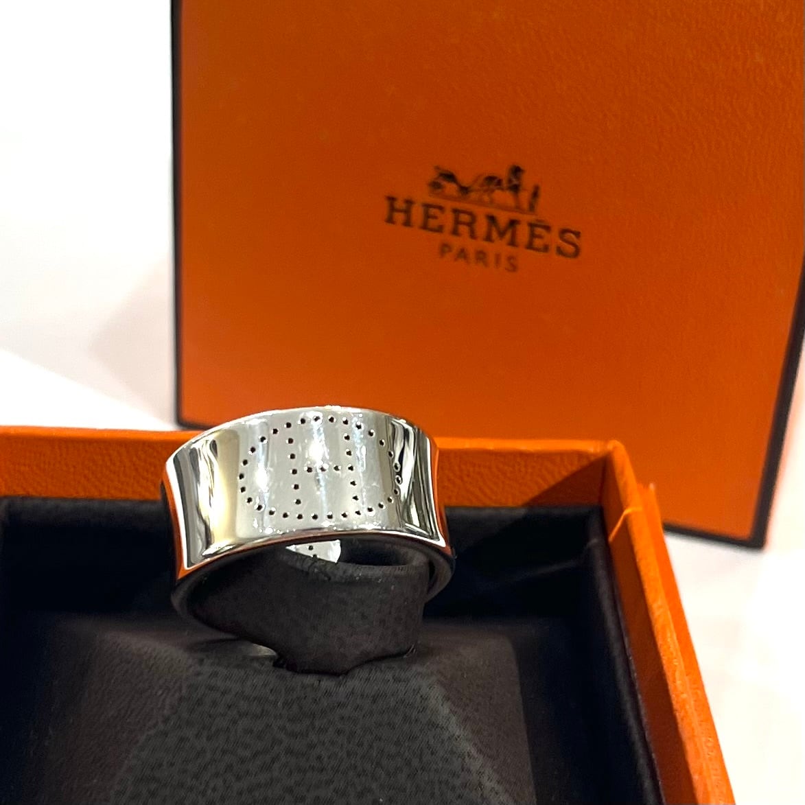 HERMÈS】【16号56】2547 クラシック ワイドリュバンHモチーフリング