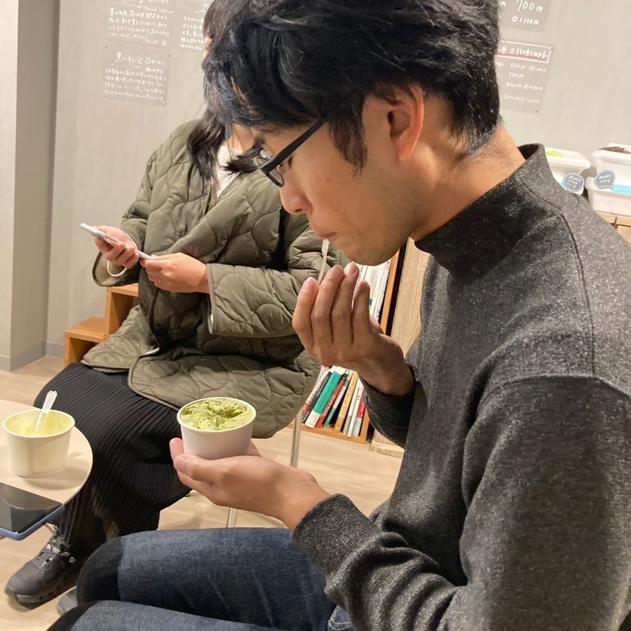 試食中