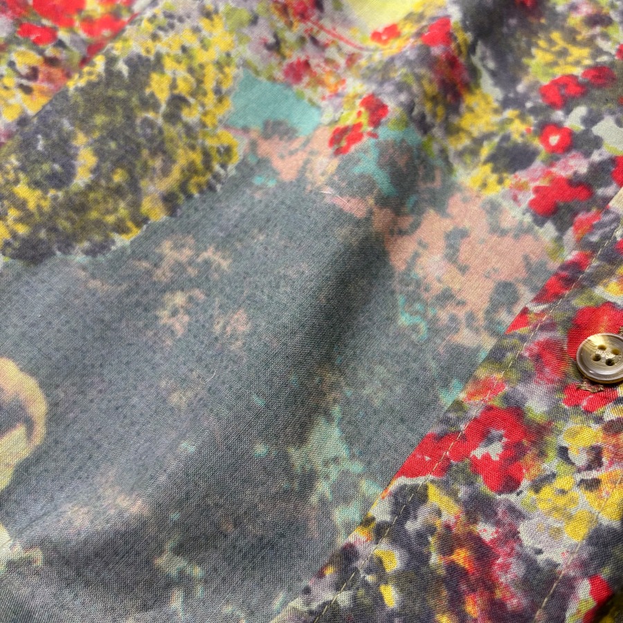 柄部分、細かな点々模様あり(元々のデザインにも見えます)