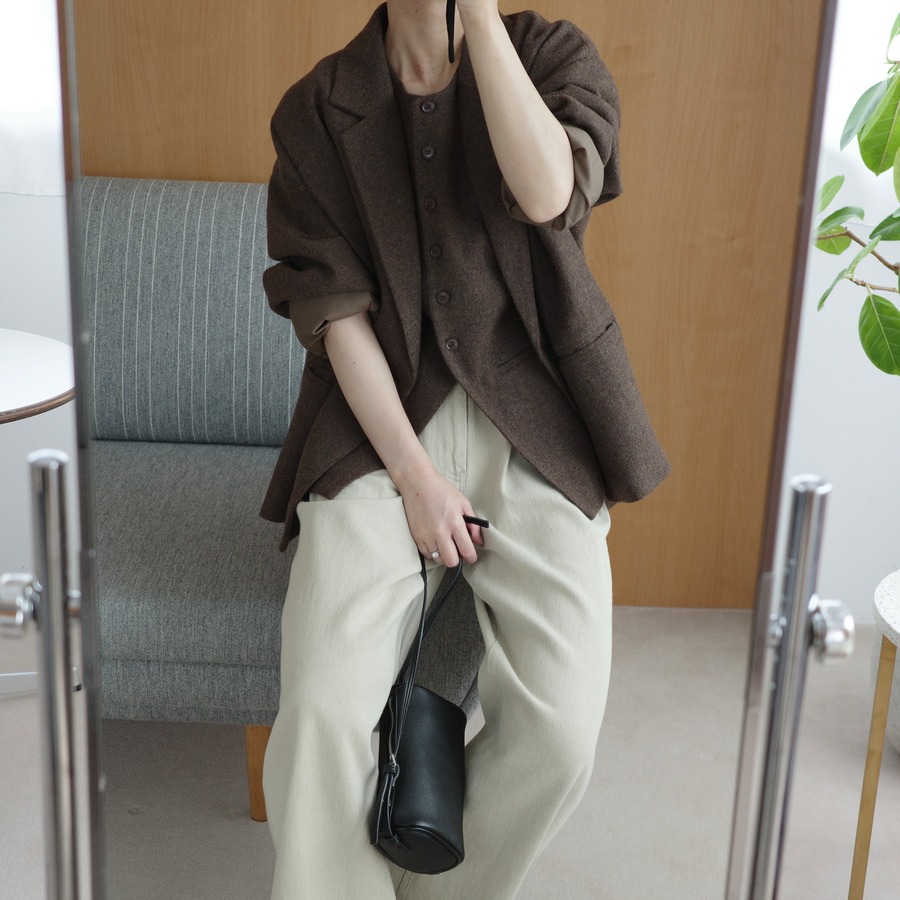 159cm Brown