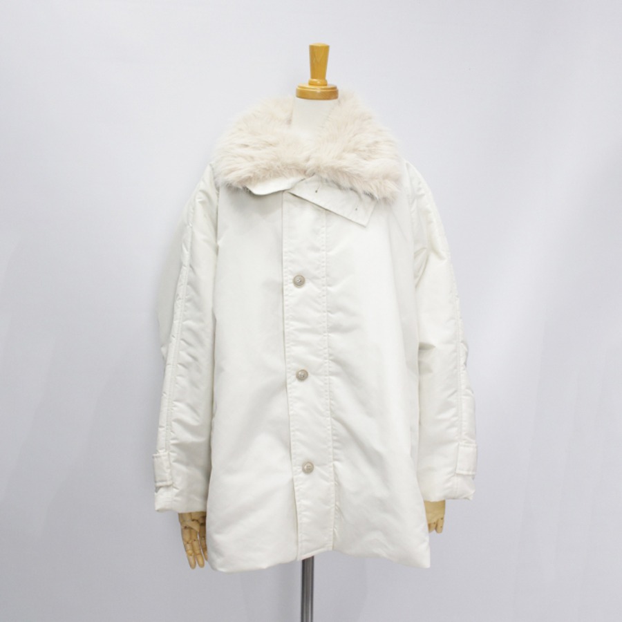 OFF WHITE
