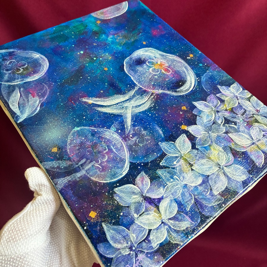 Hand-painted by infinity artist NAO, Japan.