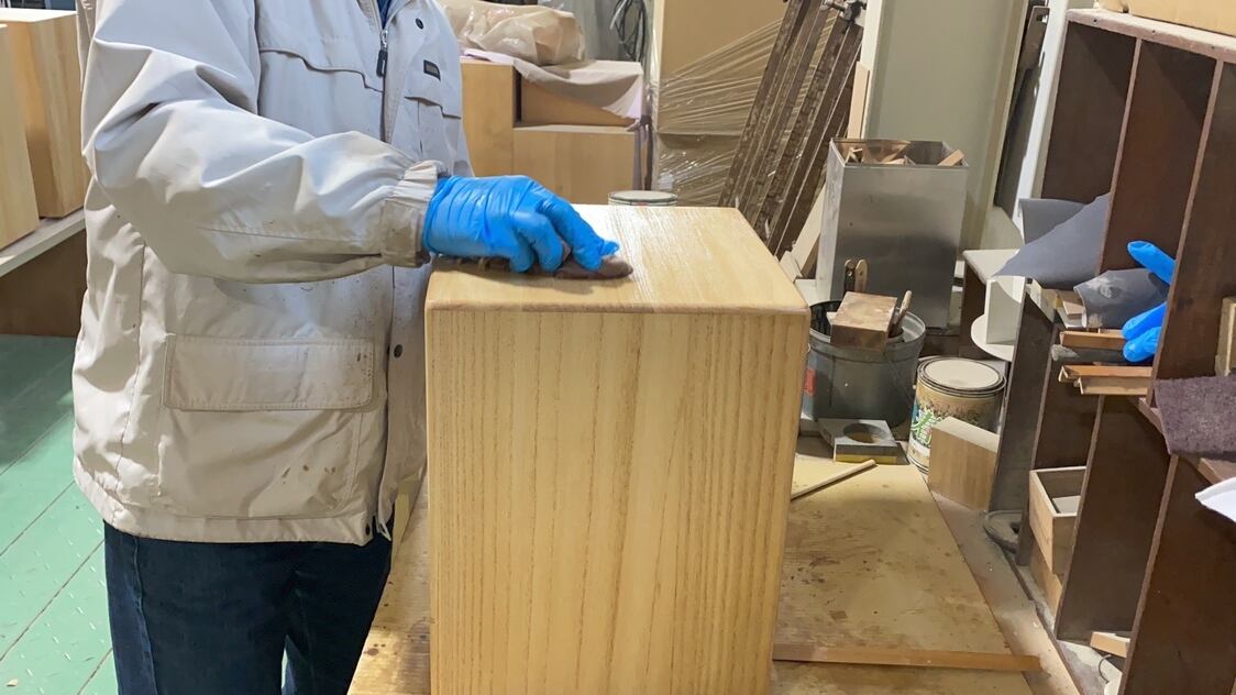 自然由来成分のオイル塗装を使用