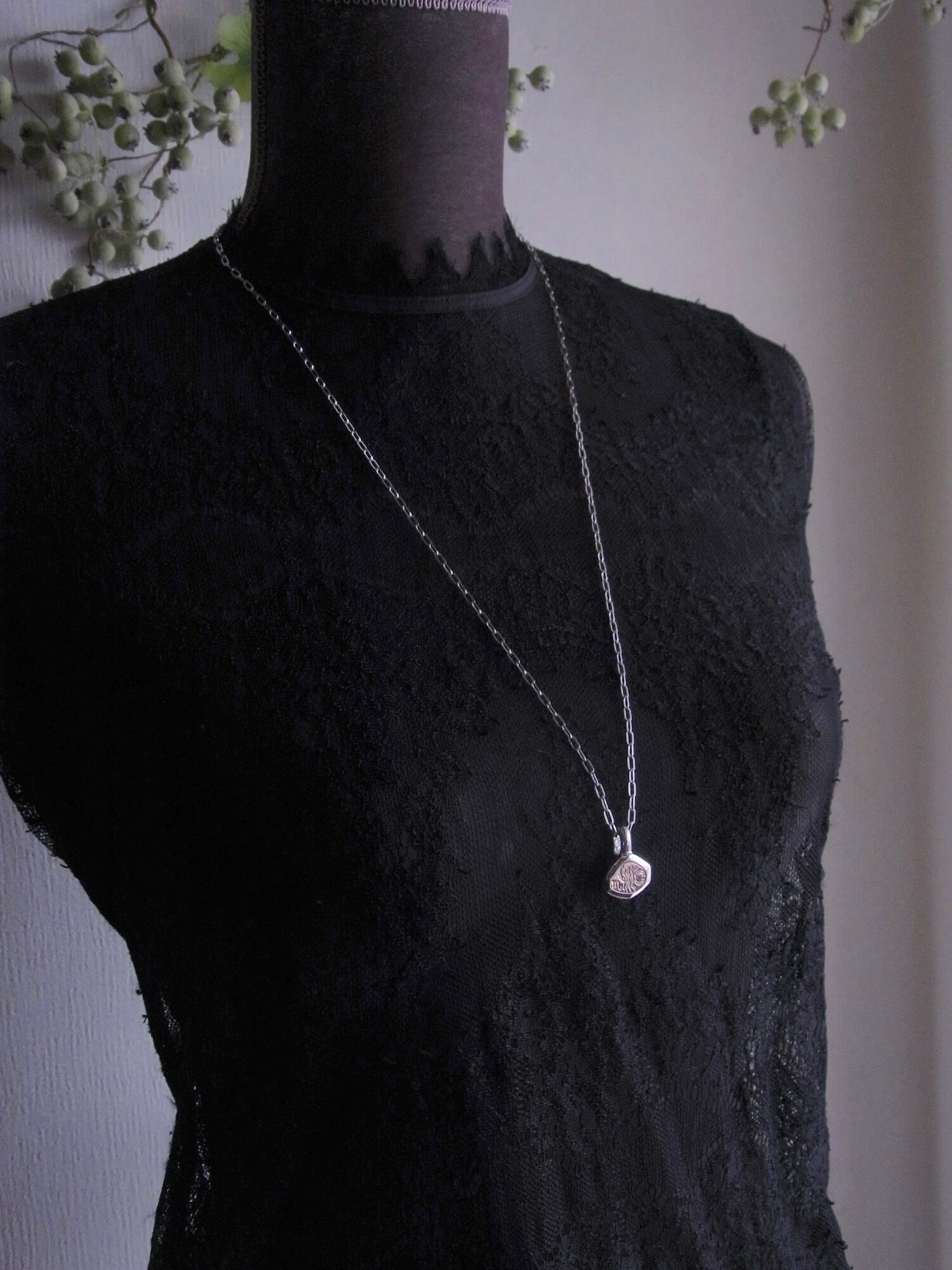 蠍座×73cm細身ロングチェーン