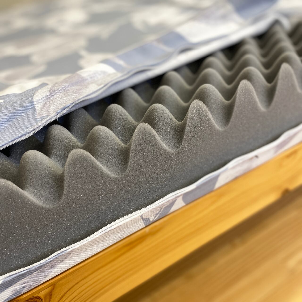 身体を点で支え体圧を分散します