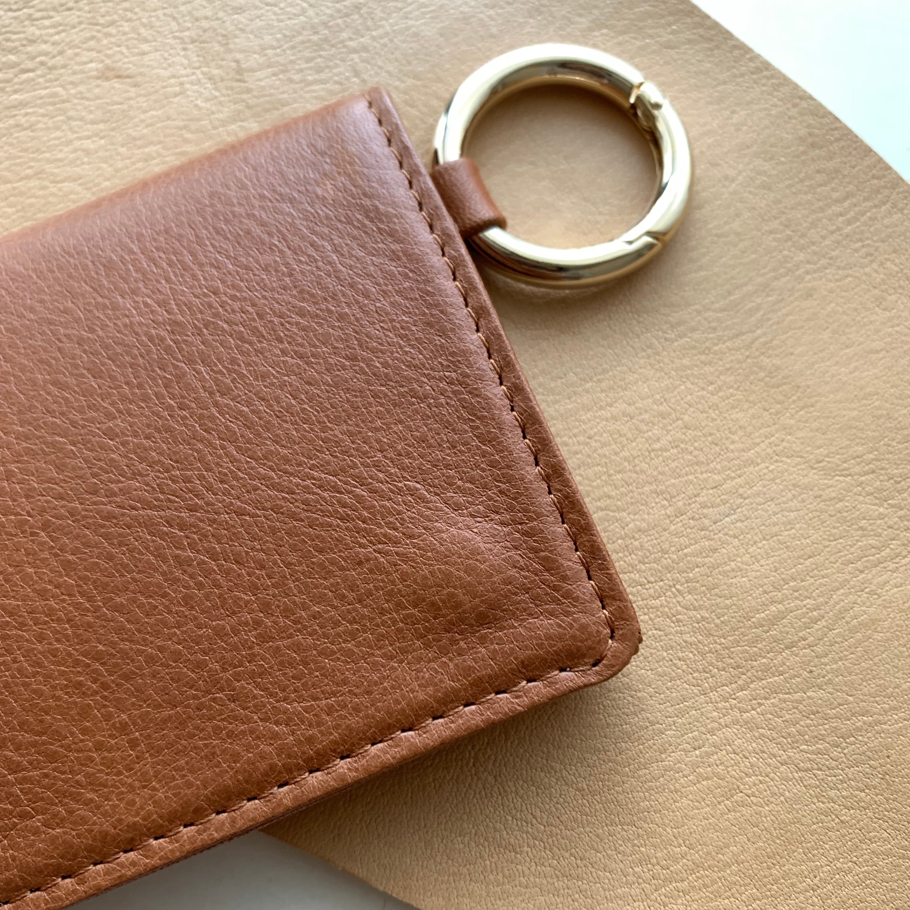 ボタン隠してもらったけど、形がわかるのが気になって