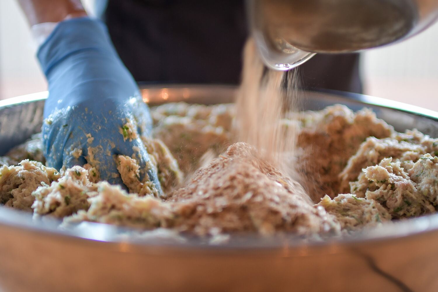 細かく砕いた焼津鰹節