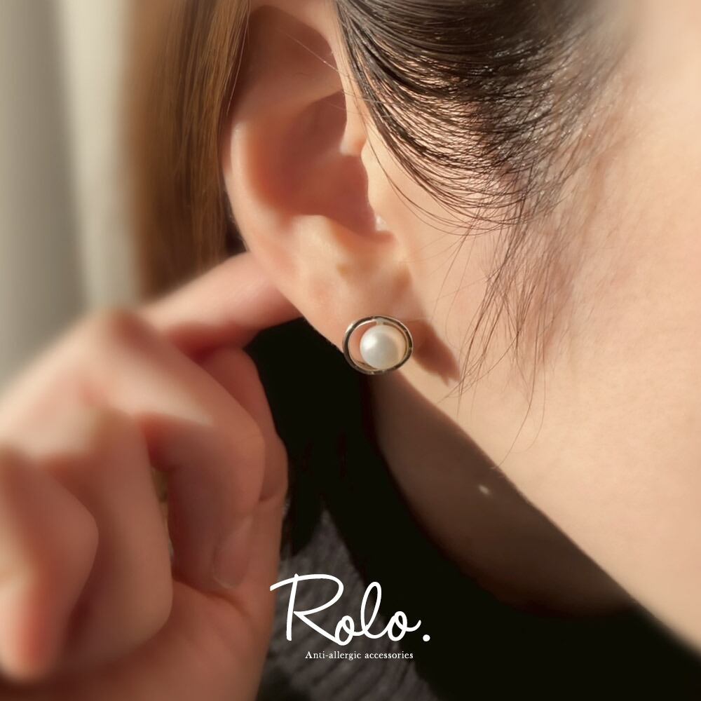 ビジネスシーンでも好印象。淡水パール×リングピアス | 金属アレルギー